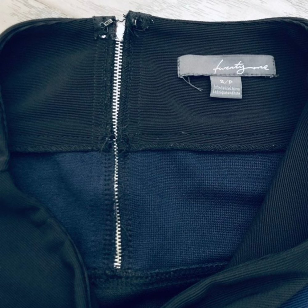 🌟 Forever 21 High Waisted Pencil Mini Skirt - Picture 3 of 9